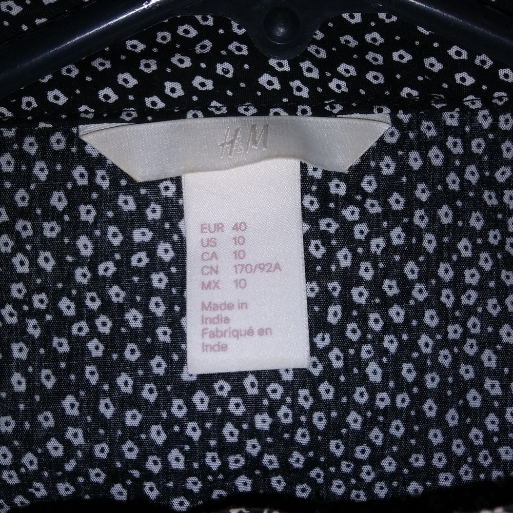 Top - Picture 3 of 4